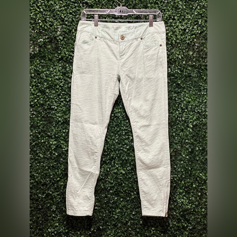 The Limited Denim 678,